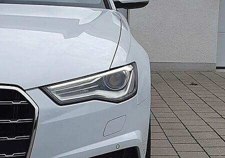 Audi A6 Avant 326ps Comp/3xS-Line/Kam/Pano/AhK/21"