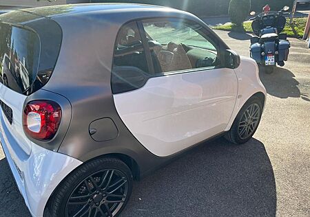 Smart ForTwo 90 PS BRABUS Edition