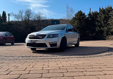 Skoda Octavia RS Combi, Scheckheftgepflegt