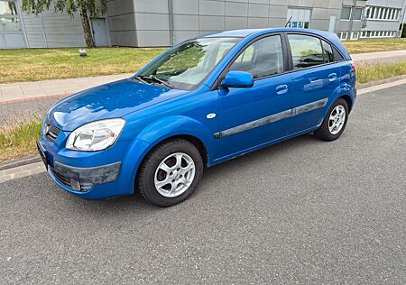 Kia Rio 1.4 Klima, 1 Hand, TÜV 12/2026