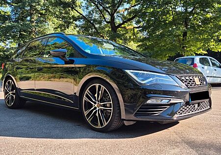 Seat Leon CUPRA 4Drive Performance trifft Perfektion