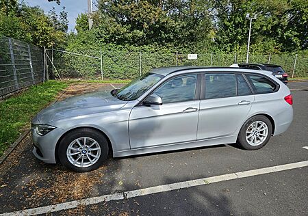 BMW 320 gebraucht kaufen BMW 320d Touring Automatic - HUD, Keyl.Go,