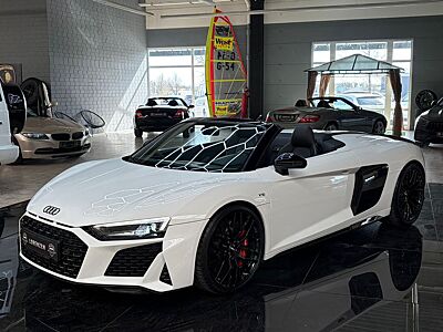 Audi R8 5.2FSI Performance Black&White Capristo 230T€