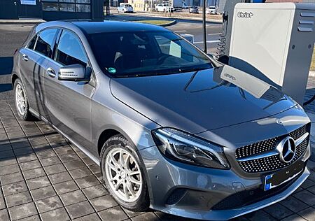 Mercedes-Benz A 180 - 8-fach bereift auf Aluf.- Diamantgrill