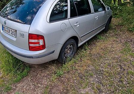 Skoda Fabia Combi 1.4 16V Cool Edition Cool Edition