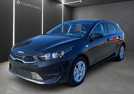 Kia Cee'd CEED 1.5T 140 VISION KOMFORT PLUS PAKET Navi