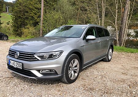 VW Passat Alltrack Volkswagen 2.0 TDI SCR 140kW DSG 4MOT A...