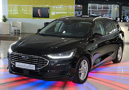 Ford Focus Turnier Titanium Automatik*NAVI*KAMERA*LED