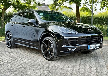 Porsche Cayenne 3.0d GTS-Optik Panorama Luftfahrwerk 21Z