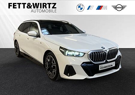 BMW 550e xDrive Touring M Sport|AHK|Pano|Autobahnass