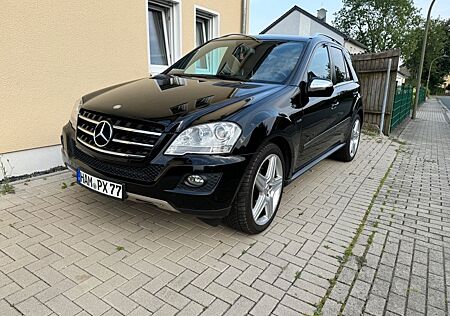 Mercedes-Benz ML 300 CDI 4MATIC BlueEFFICIENCY -