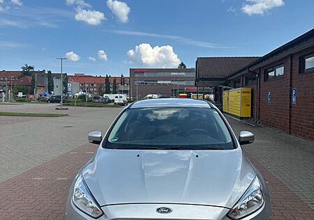 Ford Focus 1,0 EcoBoost 92kW Business Turnier Bus...