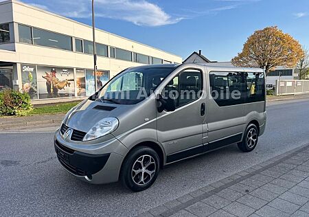 Renault Trafic Combi L1H1 2,7t verglast Anzahl Sitze 9