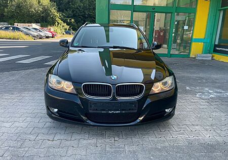 BMW 318i automatik, xenon, pano dach