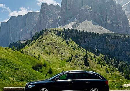 Skoda Superb 2.0 TDI 125kW DSG Elegance Combi