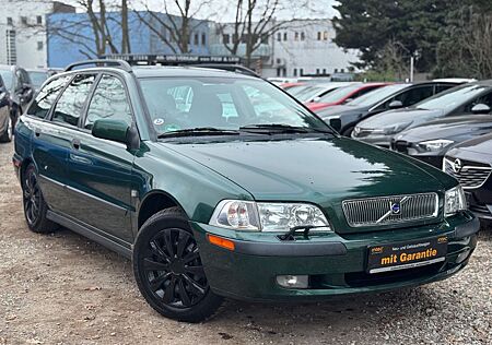 Volvo V40 1.8 TÜV NEU*Klima*SHZG*AHK*ALU