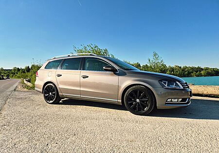 VW Passat Variant Volkswagen 2.0 TDI 125kW Highline BMT Va...