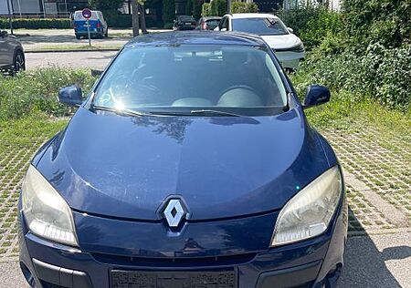 Renault Megane Dynamique 1.6 16V 110 Dynamique