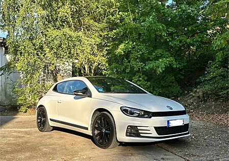 VW Scirocco gebraucht kaufen VW Scirocco Volkswagen 1.4 TSI - 125 PS | TÜV neu