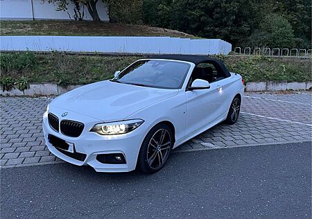 BMW 220i Steptronic Cabrio M Sport **KEIN WINTER**