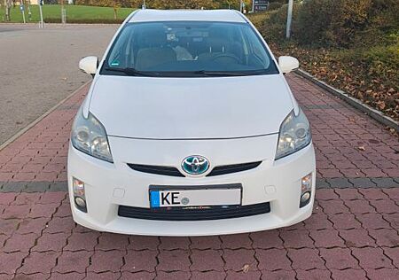 Toyota Prius 1.8-l-VVT-i Hybrid S-indiv. Executive