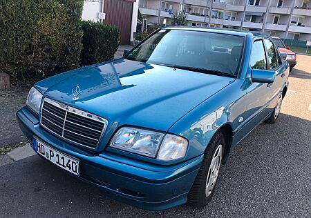 Mercedes-Benz C 180 CLASSIC Automatik Klima Euro 3 Neue Tüv