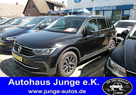 VW Tiguan Volkswagen Life 2.0 TDI Automatik Navi AHK SHZ EPH