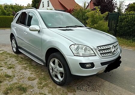 Mercedes-Benz ML 350 4MATIC -LPG Gas /Benzin
