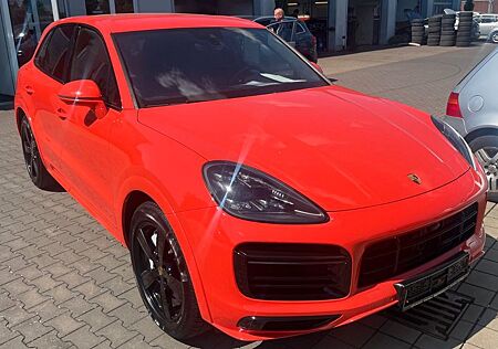Porsche Cayenne Turbo 4.0 V8 Biturbo 550PS Approved