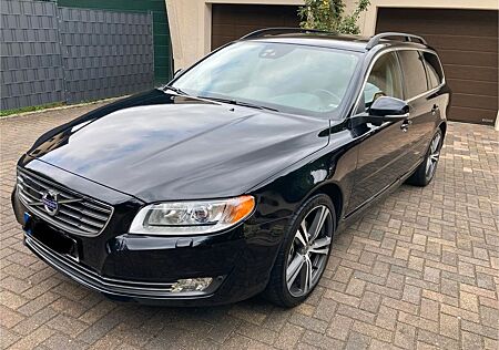 Volvo V70 D4 Momentum /SD/Standheizung/HEICO