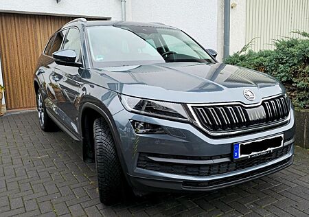Skoda Kodiaq 2.0 TDI SCR DSG STYLE AHK REAR VIEW