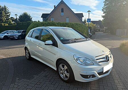 Mercedes-Benz B 200 CDI -