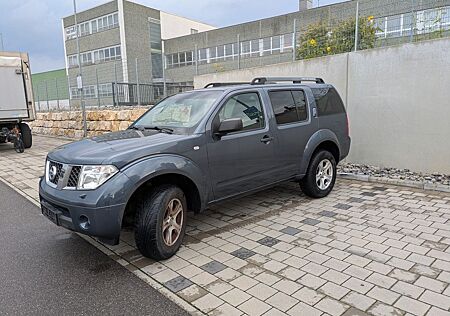 Nissan Pathfinder 2.5 dCi