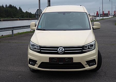 VW Caddy Volkswagen Maxi mit Camping Ausrüstung
