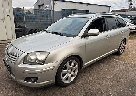 Toyota Avensis Kombi 2.0 Executive Tüv 06/27 fahrbereit