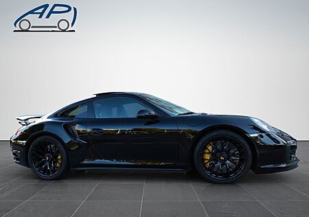 Porsche 911 Turbo S Coupe/Navi/ACC/GSD/20" schwarz