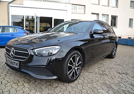 Mercedes-Benz E 300 E T-Modell Aut. SD Night Paket TWA NAVI