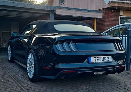 Ford Mustang 2.3 EcoBoost Auto -
