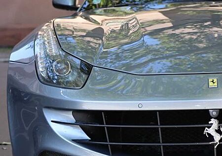 Ferrari FF 6,3 V12