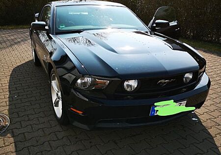 Ford Mustang V8 5.0