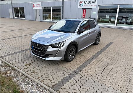 Peugeot 208 Elektromotor 136 PS GT Pack Vollausstattung