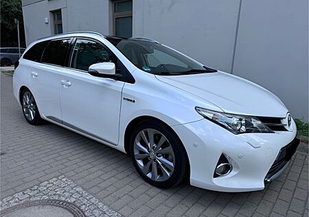 Toyota Auris Touring Sports Auris Hybrid Touring Sports*Executive*Leder*Pano