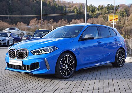 BMW M135i xDrive Head-Up AHK Glasdach ACC Kamera 19"