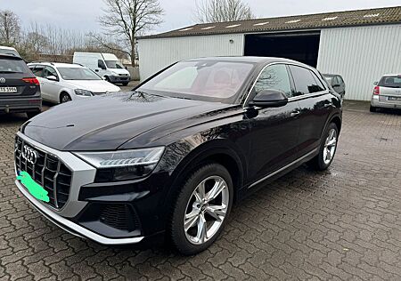 Audi SQ8 4.0 TDI Voll,St.H.Pano.AHK.HUDl.1Han,B&O,Luf