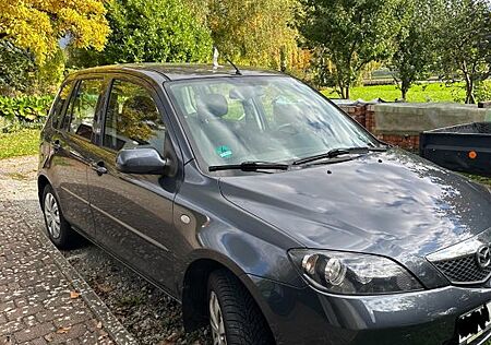 Mazda 2 1.4 16V 80PS mit Tüv bis 12/26