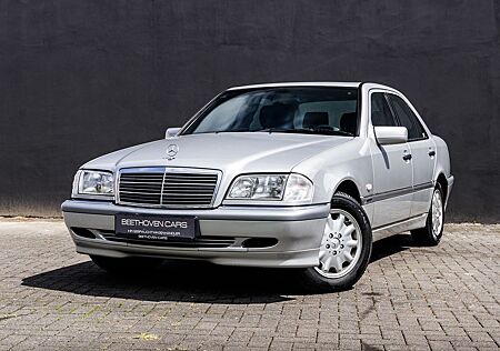 Mercedes-Benz C 240 ELEGANCE Facelift 1 Hand orig. 19000KM