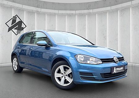 VW Golf Volkswagen Kamera*PDC*HU neu*