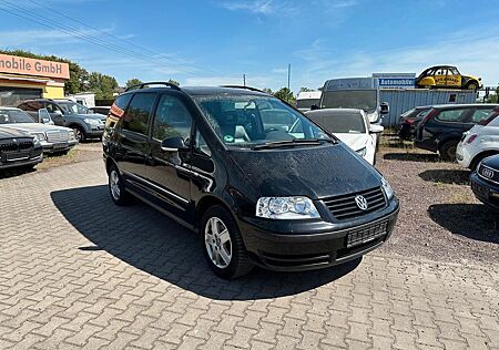 VW Sharan Volkswagen tiptronick"Navi,7 Sitzer,SHZ"