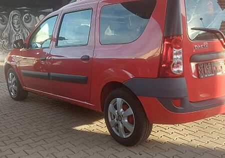 Dacia Logan MCV 1.6 16V Lauréate 77kW Lauréate