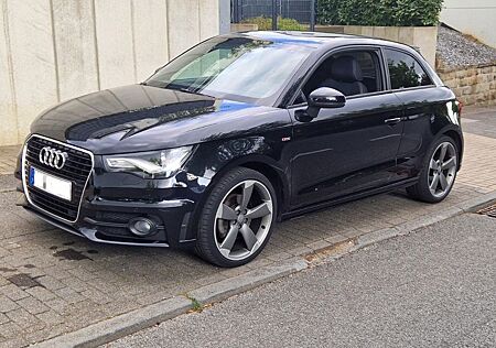 Audi A1 1.4 TFSI S line exterieur & interieur Panoram